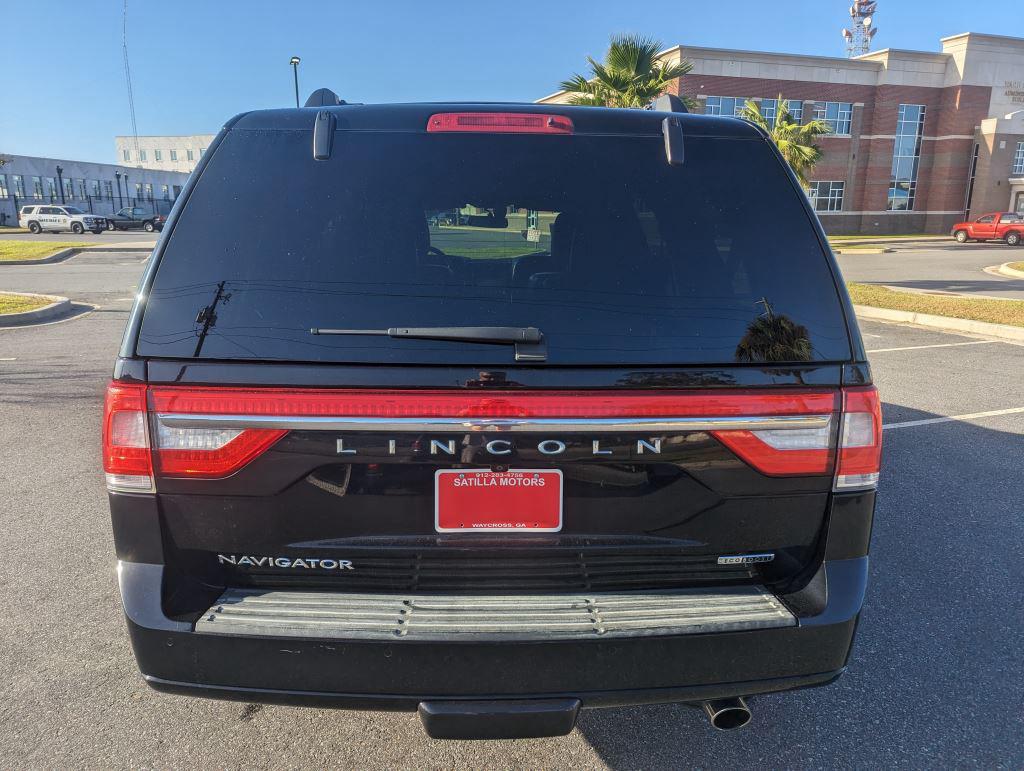 2016 Lincoln Navigator - $14,995